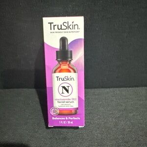 Skin Niacinamide Facial Serum - Vibrant Purple